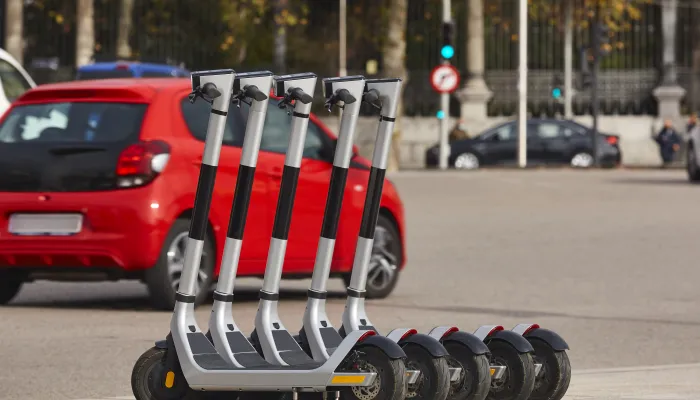 Electric scooters in urban mobility